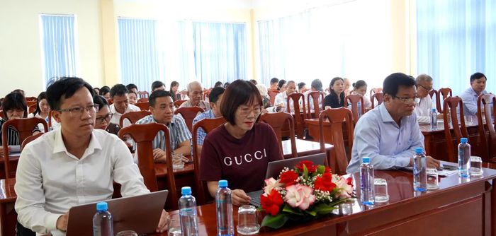 Các đại biểu và cộng tác viên tham dự hội nghị - Ảnh: H.Tr