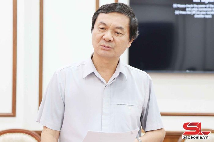 Đồng chí Ngô Minh Tuấn, Vụ trưởng, Trưởng Ban Xây dựng Đảng phát biểu tại cuộc làm việc.