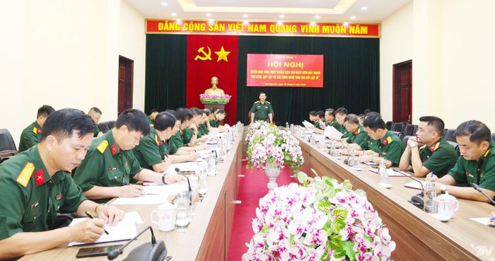 Trung tướng La Công Phương, Ủy viên Trung ương Đảng, Ủy viên Quân ủy Trung ương, Bí thư Đảng ủy, Chính ủy Quân khu 1 kết luận hội nghị.