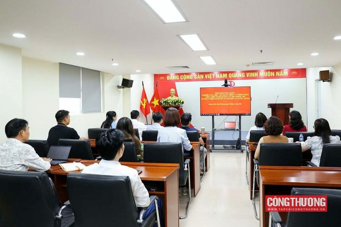 Chi bộ Tạp chí Công Thương tham dự Hội nghị theo hình thức trực tuyến