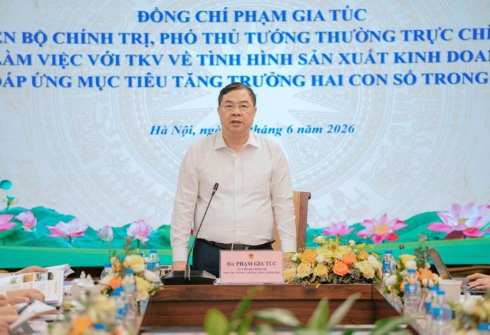 Ủy viên Bộ Chính trị, Phó Thủ tướng Thường trực Chính phủ Phạm Gia Túc đánh giá cao tinh thần quyết liệt của TKV trong việc thực hiện các nhiệm vụ phát triển kinh tế - xã hội, góp phần bảo đảm an ninh năng lượng quốc gia.