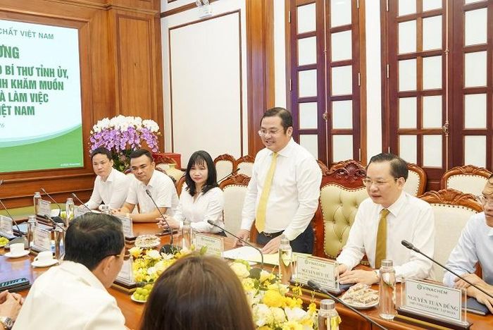  Đồng chí Phùng Quang Hiệp, Bí thư Đảng ủy, Chủ tịch HĐTV Tập đoàn trân trọng cảm ơn sự quan tâm, đồng hành và những chỉ đạo sát sao của lãnh đạo tỉnh đối với Dự án