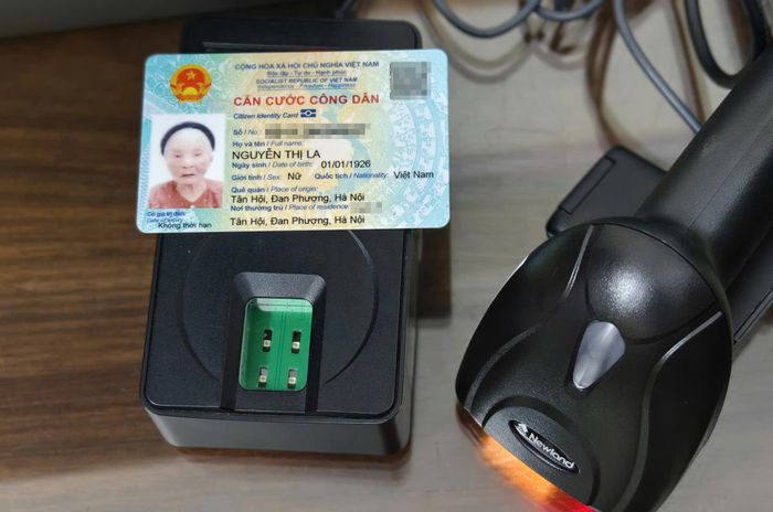 Người thân của cụ La chia sẻ, con trai cả của cụ là liệt sĩ Đào Văn Khải (hy sinh năm 1974 khi tuổi đời còn trẻ và chưa lập gia đình). ''Gia đình chưa có điều kiện vào tận nơi để tìm kiếm, chỉ nắm được thông tin là bác Khải hy sinh ở chiến trường miền Nam, chúng tôi mong mỏi sẽ sớm tìm được hài cốt của bác để đưa về quê hương'', người nhà liệt sĩ bày tỏ.