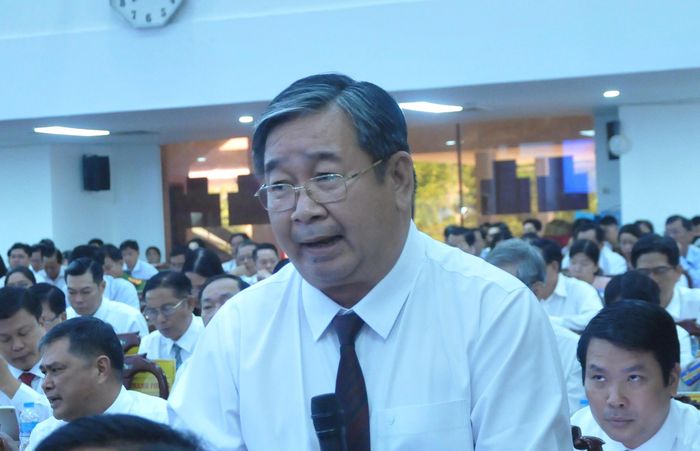Ông Lê Khắc Chân, Giám đốc Sở Nông nghiệp và Môi trường TP Cần Thơ lý giải việc thu gom rác, xử lý chất thải.