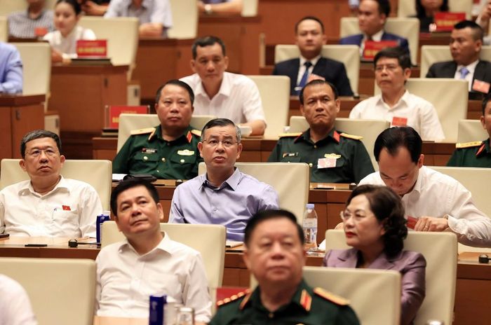 Ủy viên Ban Chấp hành Trung ương Đảng, Bí thư Đảng ủy, Bộ trưởng Bộ Tài chính Ngô Văn Tuấn tham dự Hội nghị tại điểm cầu Hội trường Diên Hồng. Ảnh: Đức Thanh