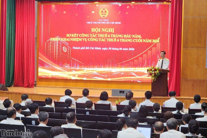 Ông Đoàn Minh Dũng - Trưởng Thuế TP. Hồ Chí Minh phát biểu tại Hội nghị. Ảnh: Việt Dũng.
