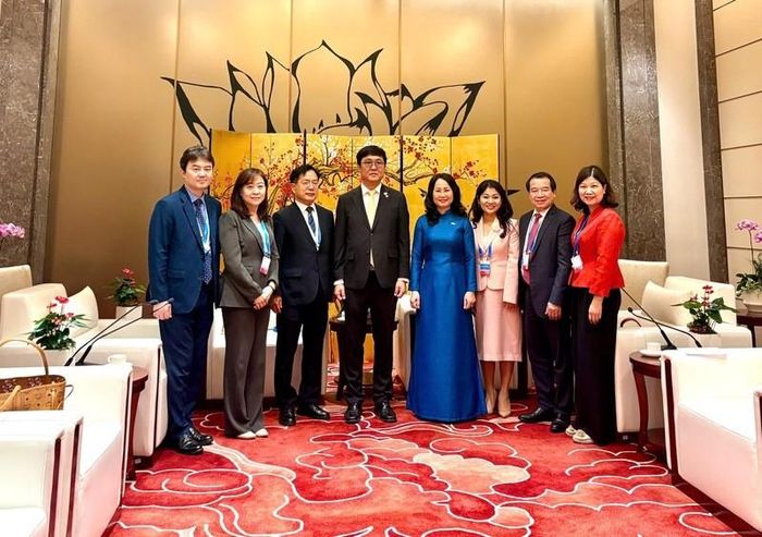 Hai Bộ trưởng thống nhất thúc đẩy hợp tác văn hóa, thể thao và du lịch Việt Nam - Hàn Quốc xứng tầm quan hệ Đối tác chiến lược toàn diện. Ảnh: Cục Hợp tác quốc tế. Nguồn: Bvhttdl.gov.vn
