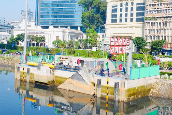Cống kiểm soát triều Bến Nghé tại TP. Hồ Chí Minh