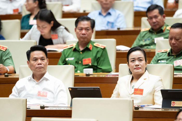 Các đại biểu tham dự hội nghị tại điểm cầu Hội trường Diên Hồng, Nhà Quốc hội. Ảnh: Phạm Thắng