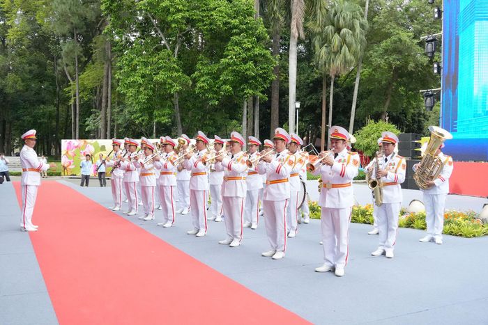 Lực lượng quân nhạc tại buổi tổng duyệt. Ảnh: Thạc Hiếu