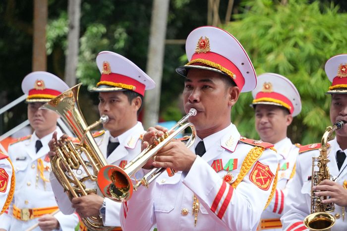 Lực lượng quân nhạc tại buổi tổng duyệt. Ảnh: Thạc Hiếu
