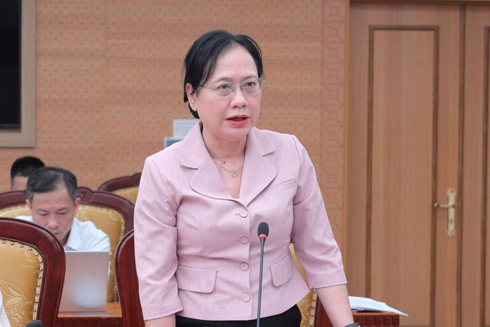 Phó Chủ nhiệm Văn phòng Quốc hội Nguyễn Thị Thúy Ngần phát biểu