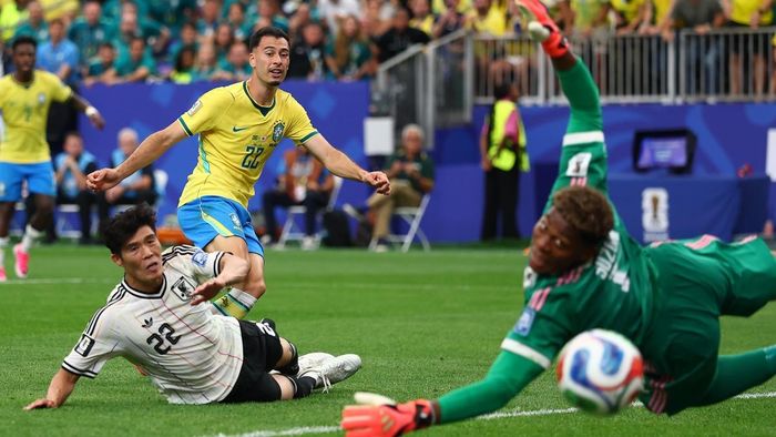 Gabriel Martinelli (số 22) ghi bàn ấn định thắng lợi 2-1 cho Brazil. Ảnh: FIFA