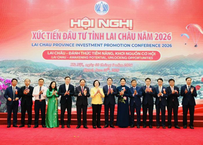 Đại biểu chụp ảnh lưu niệm tại Hội nghị Hội nghị Xúc tiến đầu tư tỉnh Lai Châu năm 2026.