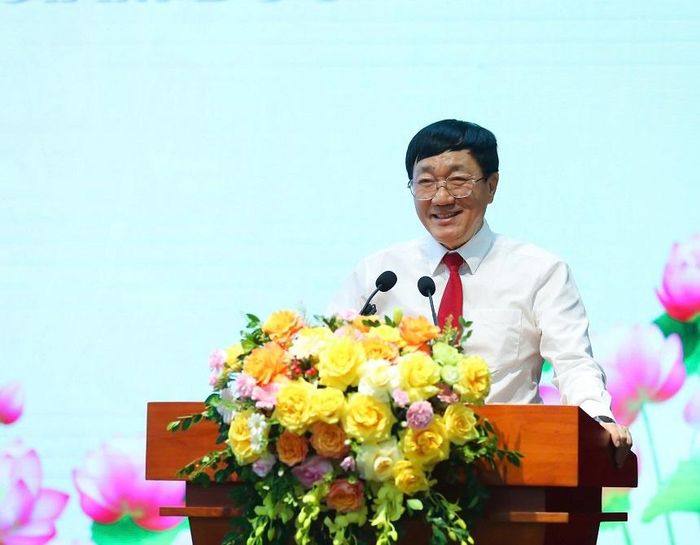 Đồng chí Dương Quyết Thắng - Bí thư Đảng ủy NHCSXHTW, Ủy viên HĐQT, Tổng Giám đốc đương nhiệm phát biểu