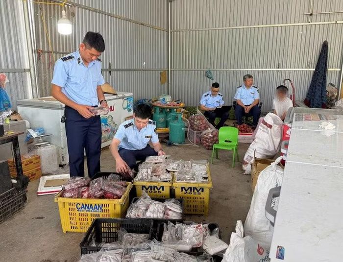  Quản lý thị trường tỉnh Thái Nguyên tăng cường công tác quản lý địa bàn, kiểm tra, kiểm soát thị trường nhằm trong hoạt động kinh doanh thực phẩm 