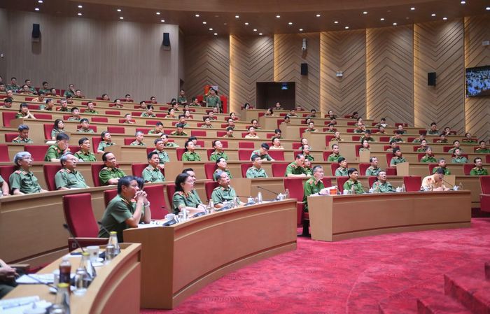 Các đại biểu dự nghị tại điểm cầu Đảng bộ Công an Trung ương.