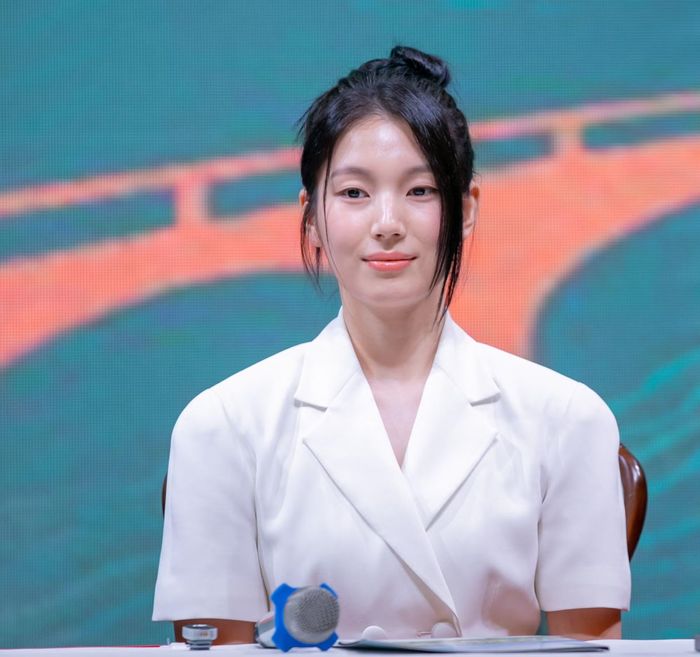 Han Dong Hee
