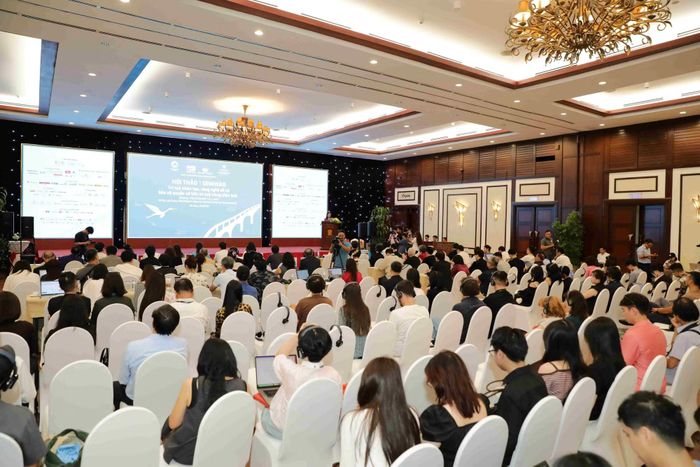 Hội thảo thu hút đông đảo đại biểu trong và ngoài nước.