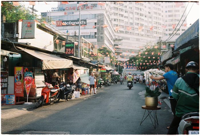 Hẻm khu Khánh Hội
