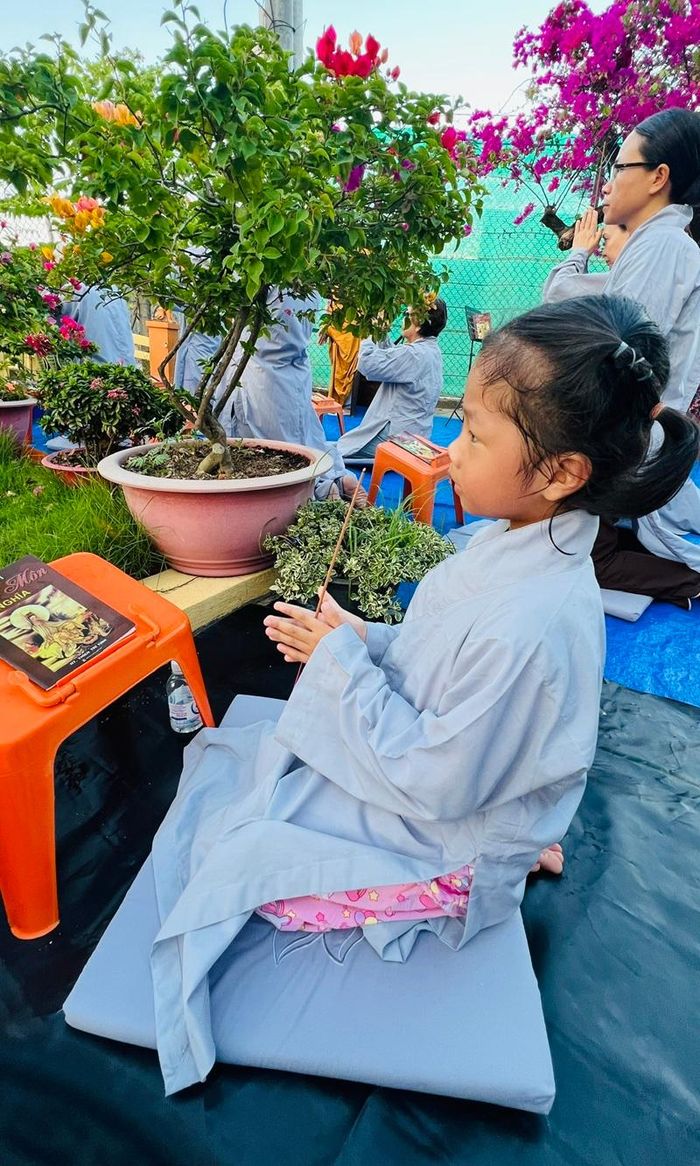 Bé Tâm Liên con gái tác giả