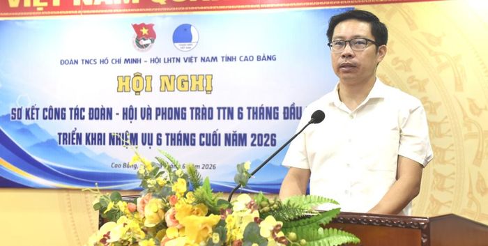 Đồng chí Vũ Khắc Quang, Ủy viên Ban Thường vụ Tỉnh ủy, Phó Chủ tịch Thường trực Ủy ban MTTQ tỉnh phát biểu tại hội nghị.