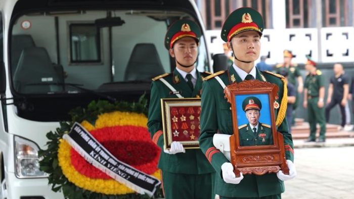 Trước giờ hỏa táng.