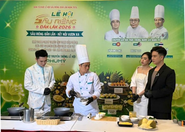 Bếp trưởng quốc tế đến từ Việt Nam, Thái Lan và Malaysia chia sẻ về nghệ thuật chế biến sầu riêng.