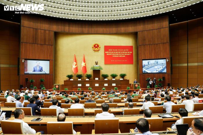 Toàn cảnh hội nghị.