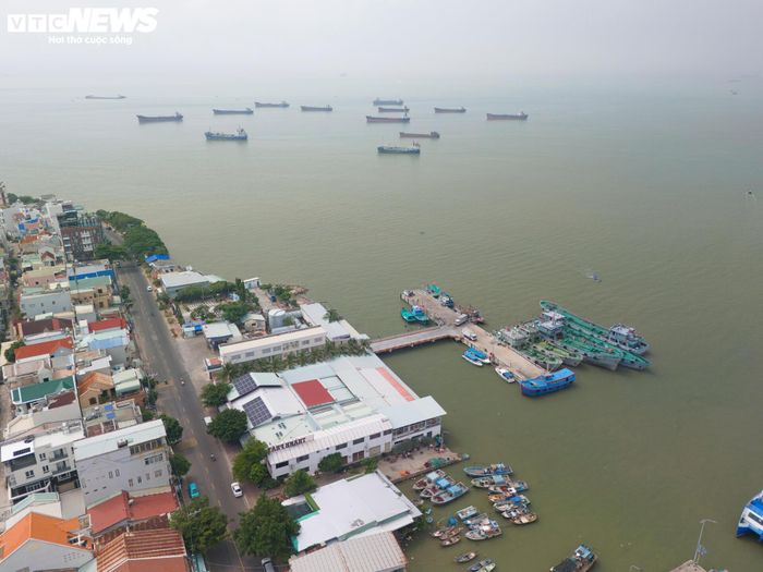 Với chiều dài khoảng 14 km và tổng mức đầu tư dự kiến 93.156 tỷ đồng, dự án đường vượt biển Cần Giờ - Vũng Tàu là một trong những công trình giao thông có quy mô lớn nhất được khởi công trong đợt này.