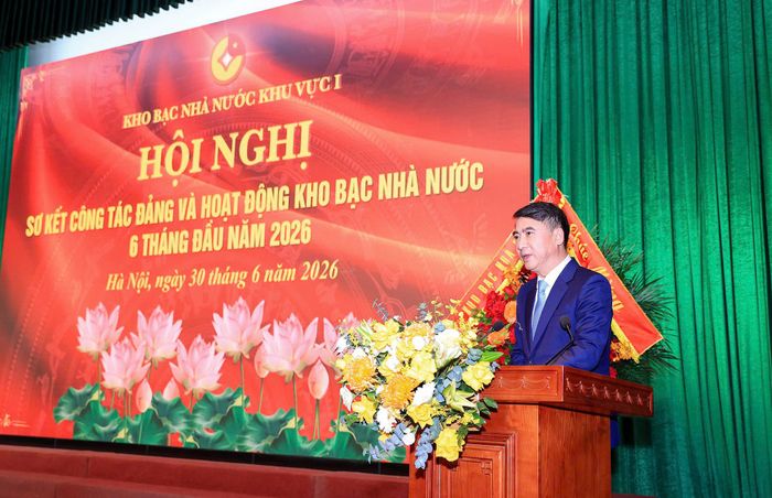 Phó Chủ tịch UBND thành phố Hà Nội Nguyễn Xuân Lưu phát biểu chỉ đạo Hội nghị. Ảnh: NT