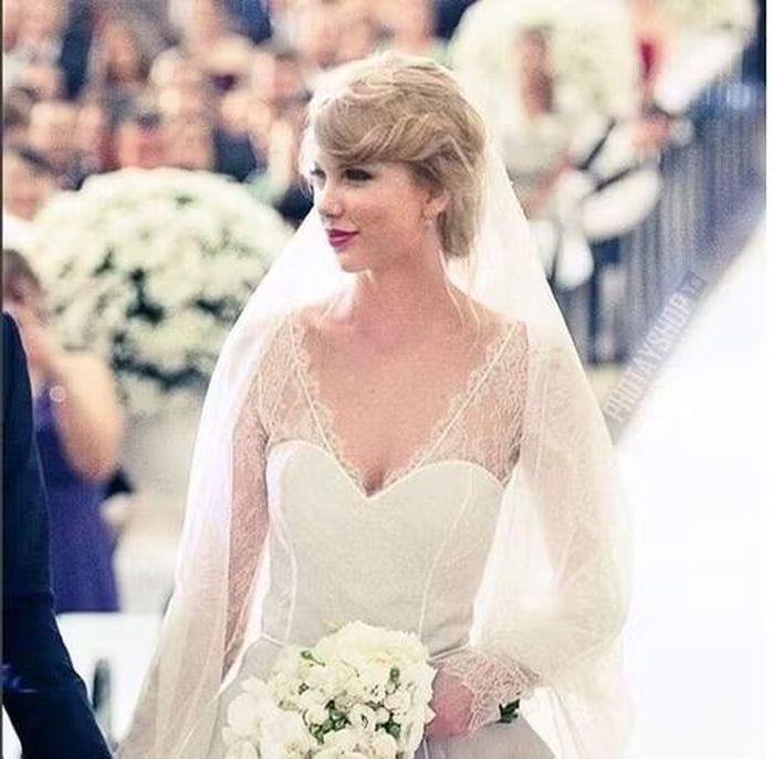  Taylor Swift được cho là đã chuẩn bị nhiều phương án trang phục. 