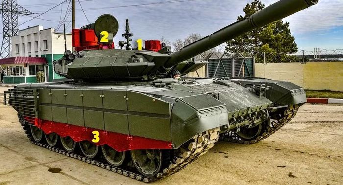 Nhà sản xuất Uralvagonzavod, được cho là đang tiếp tục phát triển các hệ thống bảo vệ chủ động và thụ động của xe tăng, cũng như cải thiện đặc tính vận hành và kỹ thuật, đặc biệt tập trung vào việc tăng khả năng sống sót và giữ an toàn cho kíp lái.