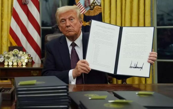 Quyết định này đồng nghĩa sắc lệnh hành pháp của Tổng thống Mỹ, ông Donald Trump, về việc hạn chế quyền công dân theo nơi sinh tiếp tục không được thực thi.