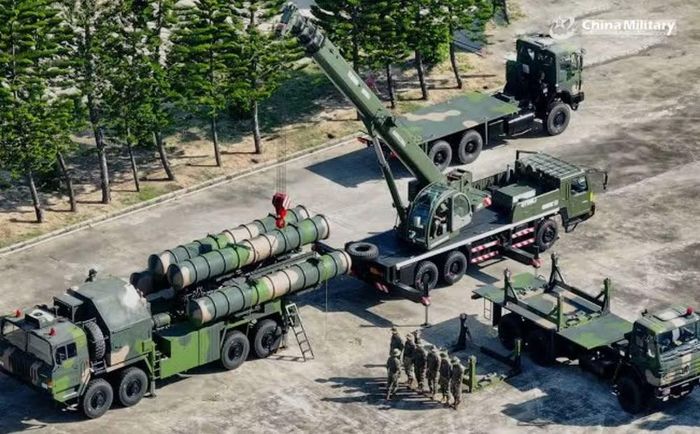 Theo tạp chí chính trị NSPM, đây cũng là lần đầu tiên Serbia sở hữu một hệ thống phòng không tầm xa. Phía Trung Quốc hiện chưa đưa ra phản hồi về thông tin trên.