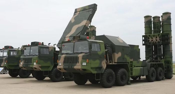 Theo đánh giá của nhóm phân tích Army Recognition, khi được kết hợp với hệ thống phòng không tầm trung HQ-22 và các hệ thống tầm gần như HQ-17, Pantsir-S1 cùng 2K12 Kub, HQ-9 sẽ giúp Serbia hình thành mạng lưới phòng không nhiều tầng chưa từng xuất hiện tại khu vực Balkan.