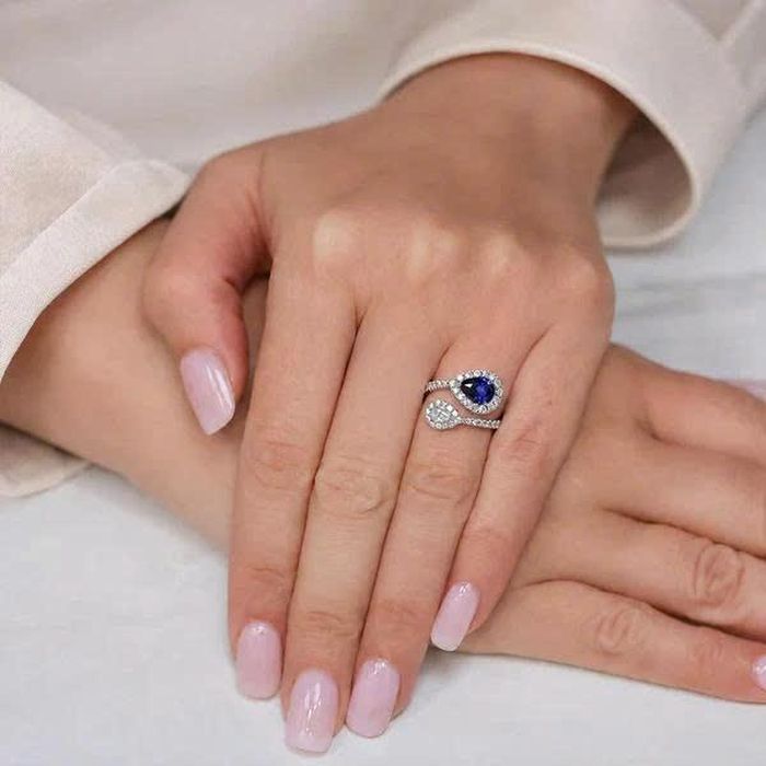 Chiếc nhẫn Toi et Moi có lịch sử trải qua nhiều thế kỷ.