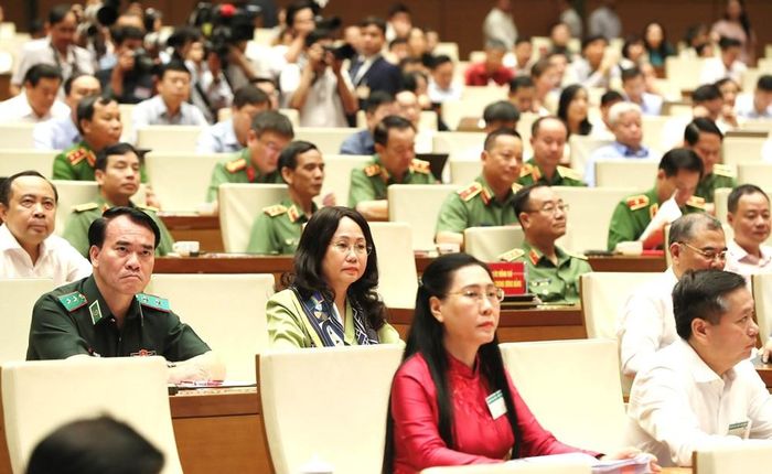Các đại biểu dự Hội nghị tại Hội trường Diên Hồng