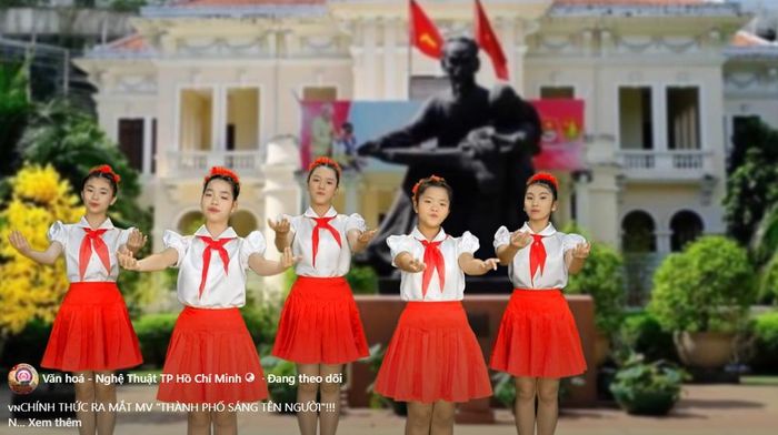 Hình chụp từ MV