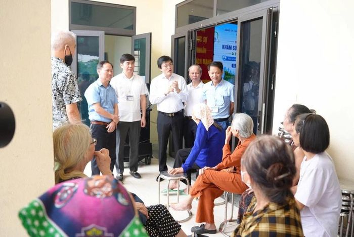 Hà Nội triển khai khám sức khỏe miễn phí cho toàn bộ người dân từ ngày 1/7. Ảnh: SKĐS
