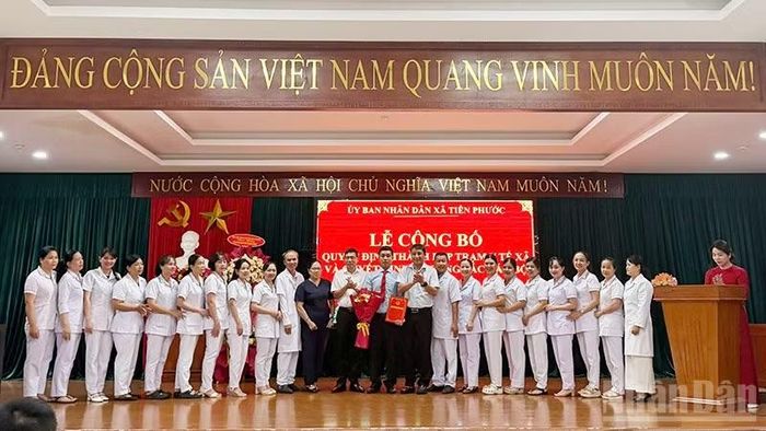 Xã Tiên Phước, thành phố Đà Nẵng công bố quyết định thành lập trạm y tế.