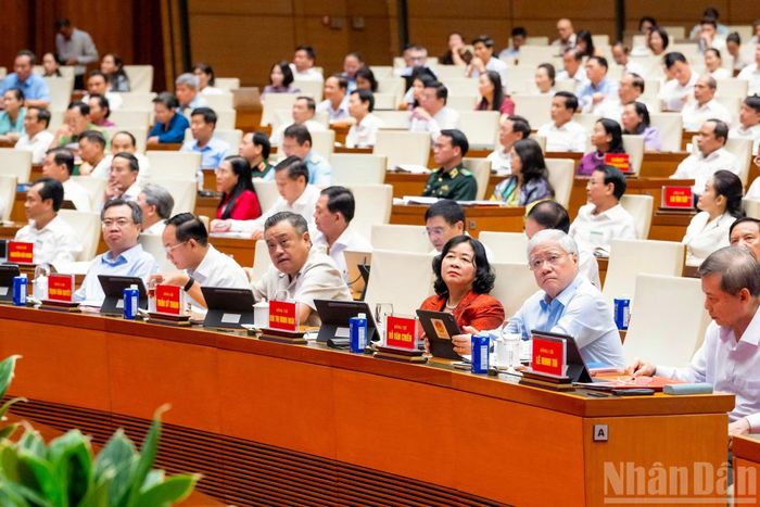 Các đồng chí lãnh đạo Đảng, Nhà nước và đại biểu tham dự hội nghị.