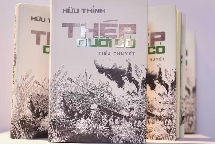 Tiểu thuyết "Thép dưới cỏ".