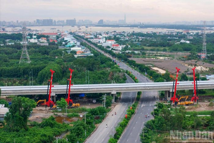 Dự án nút giao đường Rừng Sác với cao tốc Bến Lức-Long Thành.