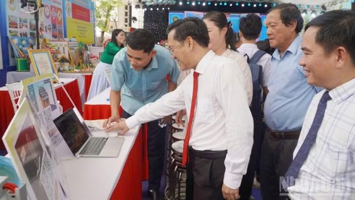 Phường Hương Trà tổ chức Ngày hội chuyển đổi số phường Hương Trà 2025.