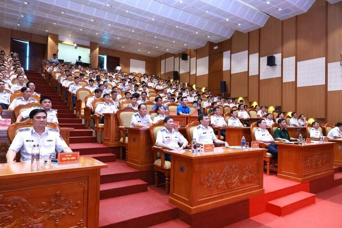 Các đại biểu tham dự bế mạc hội thi.
