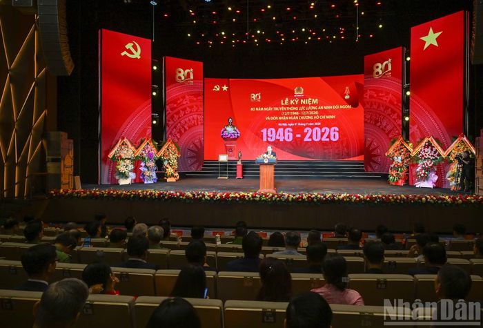 Quang cảnh Lễ kỷ niệm 80 năm Ngày truyền thống lực lượng An ninh đối ngoại anh hùng (12/7/1946-12/7/2026) và đón nhận Huân chương Hồ Chí Minh.