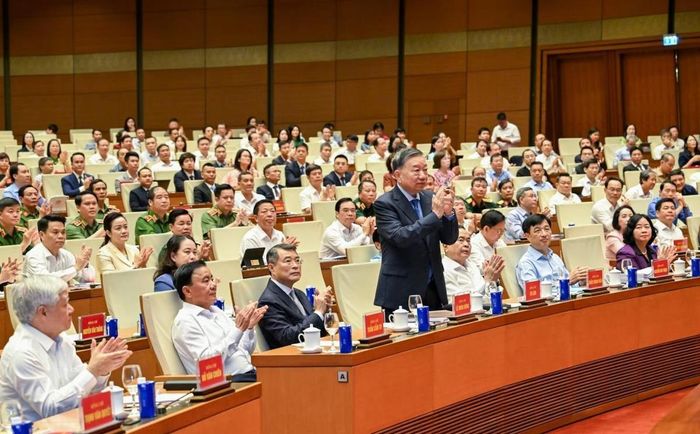 Tổng Bí thư, Chủ tịch nước Tô Lâm dự Hội nghị toàn quốc nghiên cứu, học tập, quán triệt và triển khai thực hiện Nghị quyết của Bộ Chính trị về phát triển kinh tế có vốn đầu tư nước ngoài.