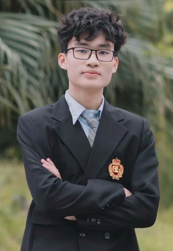 Đức Minh - sinh viên năm nhất ngành Sư phạm Toán học, Trường Đại học Sư phạm Hà Nội là thủ khoa khối D07 toàn quốc kỳ thi tốt nghiệp năm 2026.