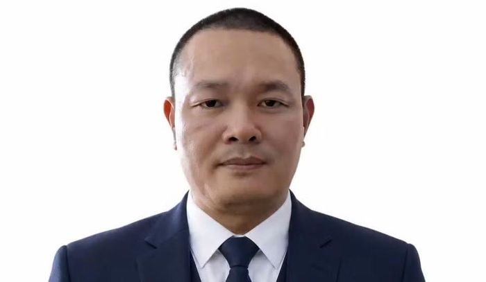 Ông Đỗ Cao Sang có 12 năm giảng dạy tại trường đại học, được nhận học bổng bậc thạc sĩ chuyên ngành giáo dục và sư phạm tiếng Anh tại Mỹ và Úc.